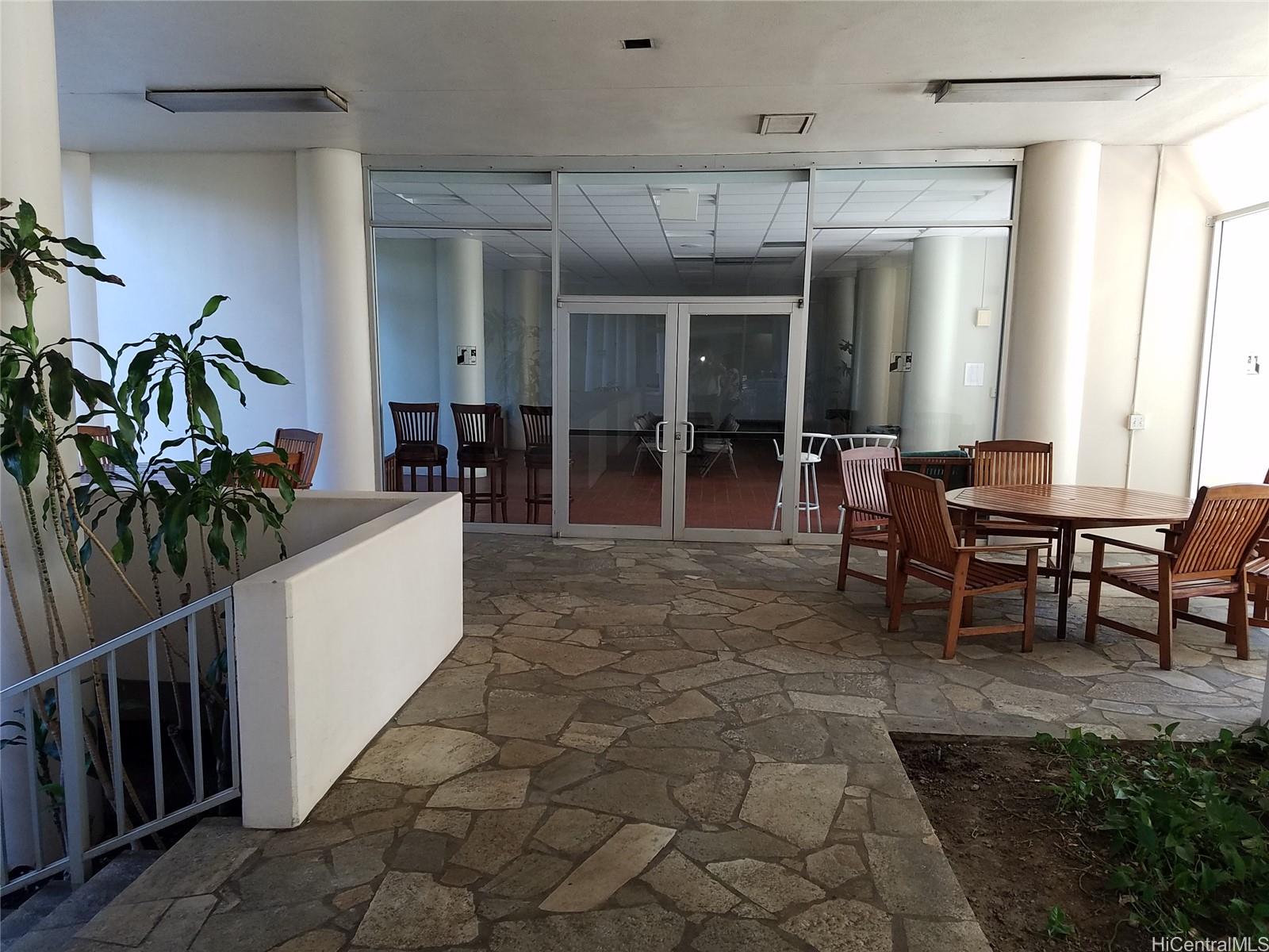 500 University Avenue, Unit 134 Honolulu, HI 96826 - Photo 16 of 22 Lounge / REC area