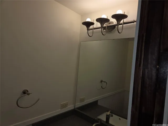 $2,750 | 500 University Avenue, Unit 134, Honolulu, HI 96826