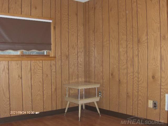 7226 Dogwood Road Lexington, MI 48450 - Photo 8 of 16 31315921-7.JPG