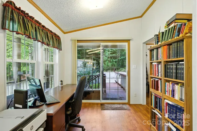 $330,000 | 70 Pastoral Way, Hendersonville, NC 28739