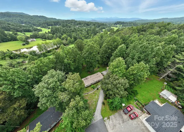 $330,000 | 70 Pastoral Way, Hendersonville, NC 28739