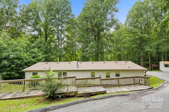 $330,000 | 70 Pastoral Way, Hendersonville, NC 28739