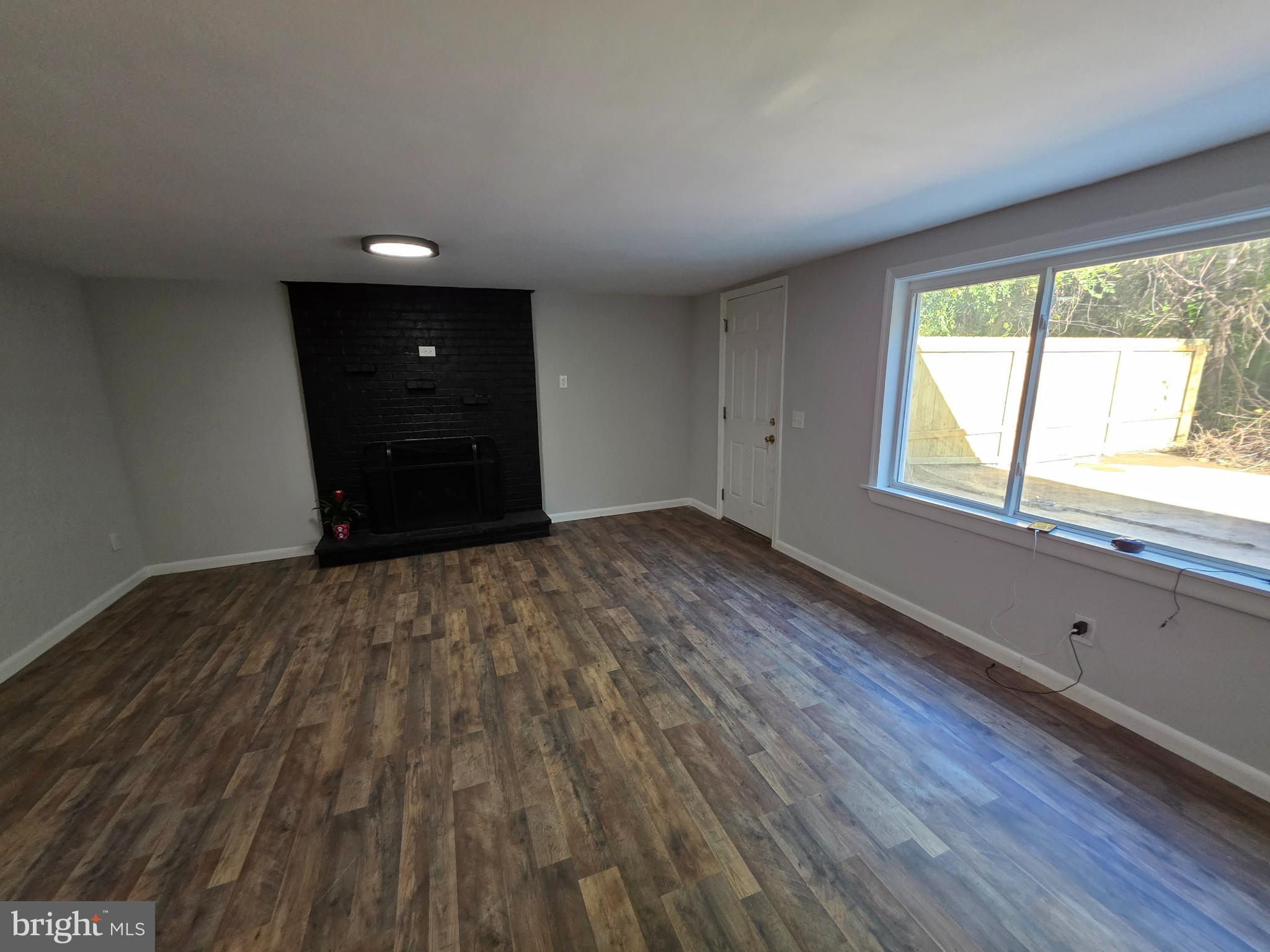 11816 Bedford Road Northeast Cumberland, MD 21502 - Photo 5 of 17