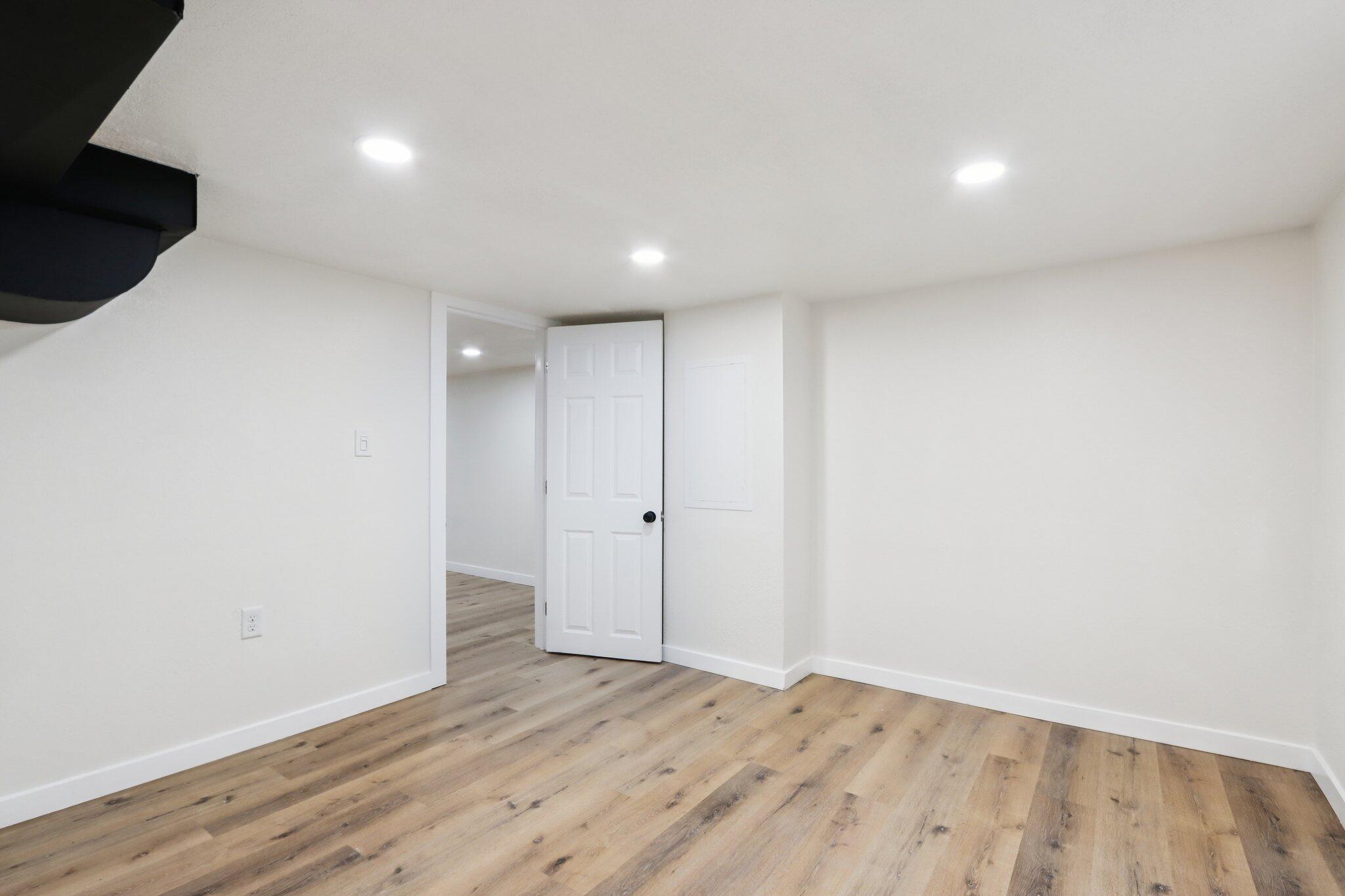 5936 North 42nd Street Milwaukee, WI 53209 - Photo 24 of 30 37-web-or-mls-N 42nd St-S0403-037