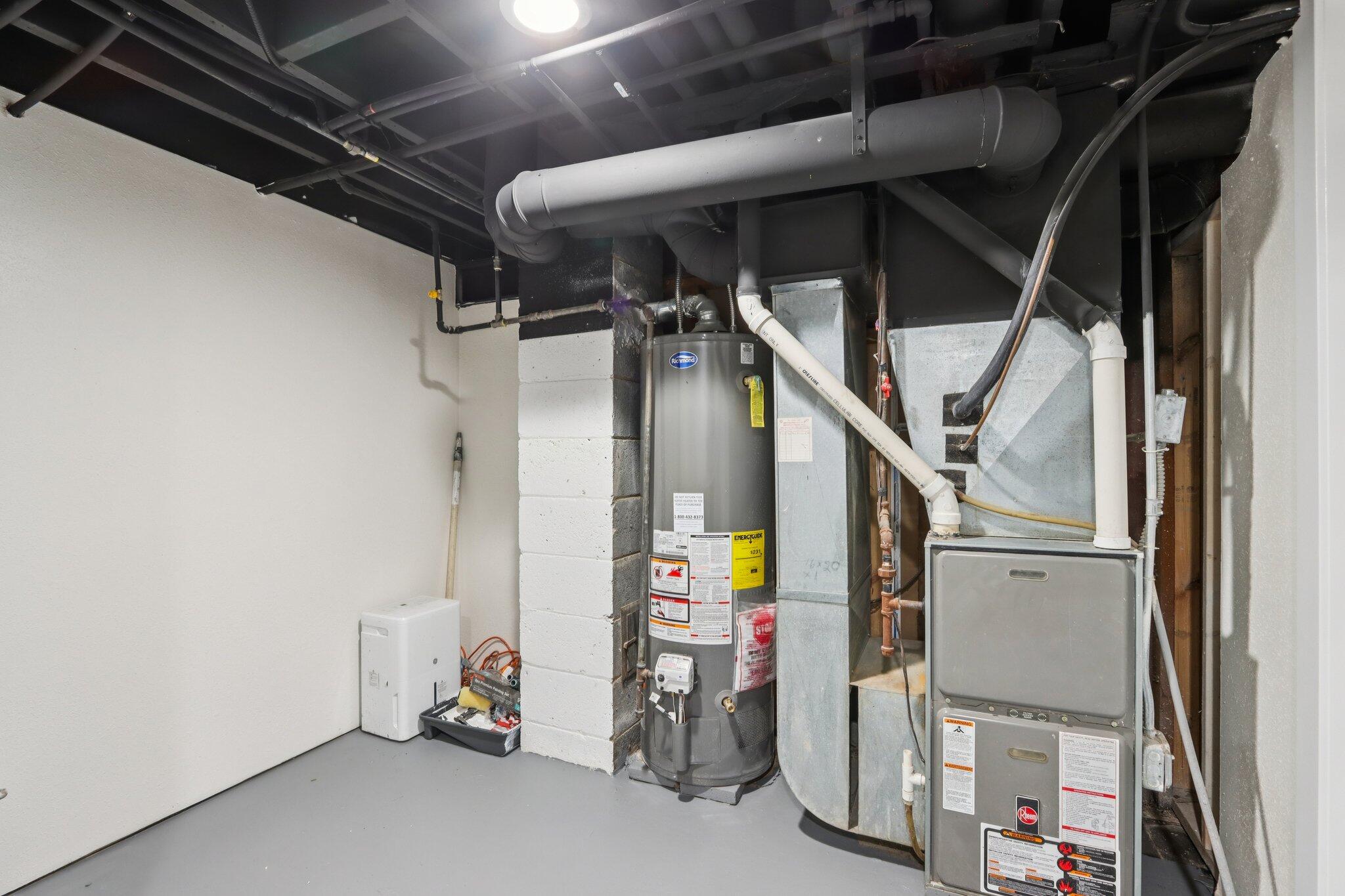 5936 North 42nd Street Milwaukee, WI 53209 - Photo 27 of 30 42-web-or-mls-N 42nd St-S0403-042