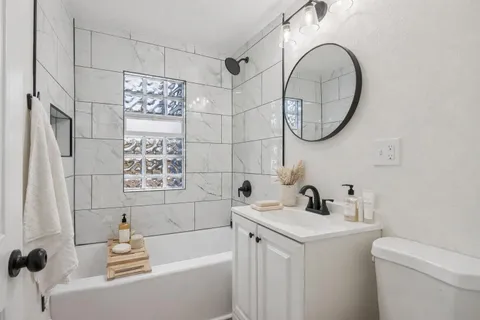 $229,900 | 5936 North 42nd Street, Milwaukee, WI 53209