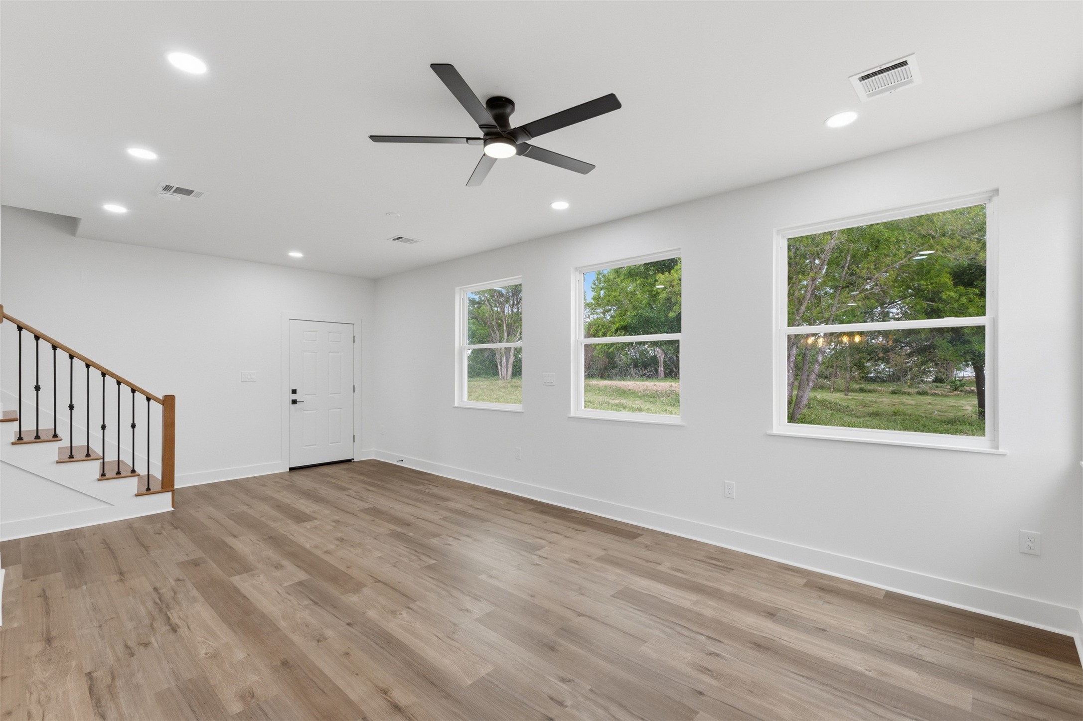732 Azalea Street Prairie View, TX 77484 - Photo 7 of 37