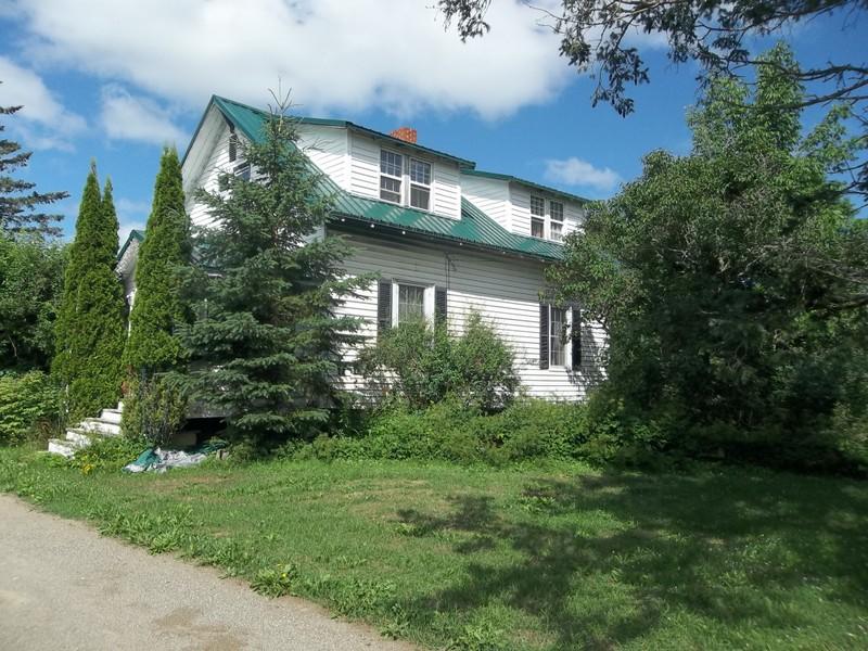 91 South River Road Calais, ME 04619 - Photo 3 of 43 100_9336