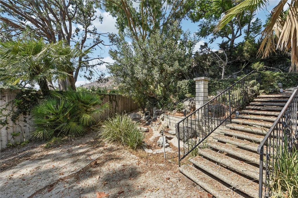 3670 Startouch Drive Pasadena, CA 91107 - Photo 9 of 21