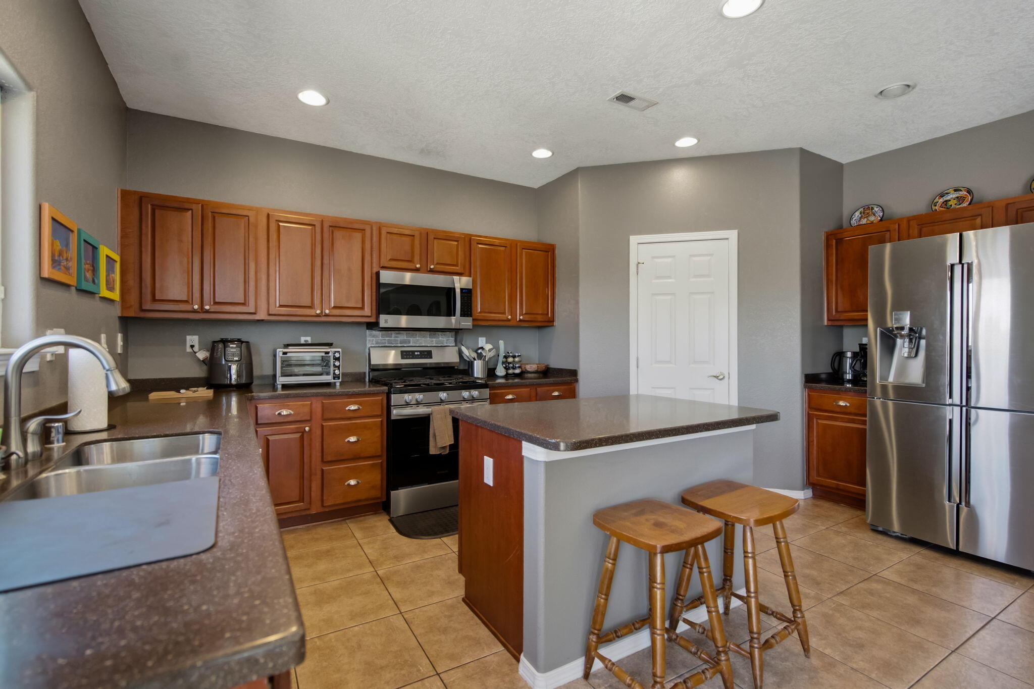 2439 Camino Catalonia Rio Rancho, NM 87124 - Photo 11 of 46 Gallery Image 11