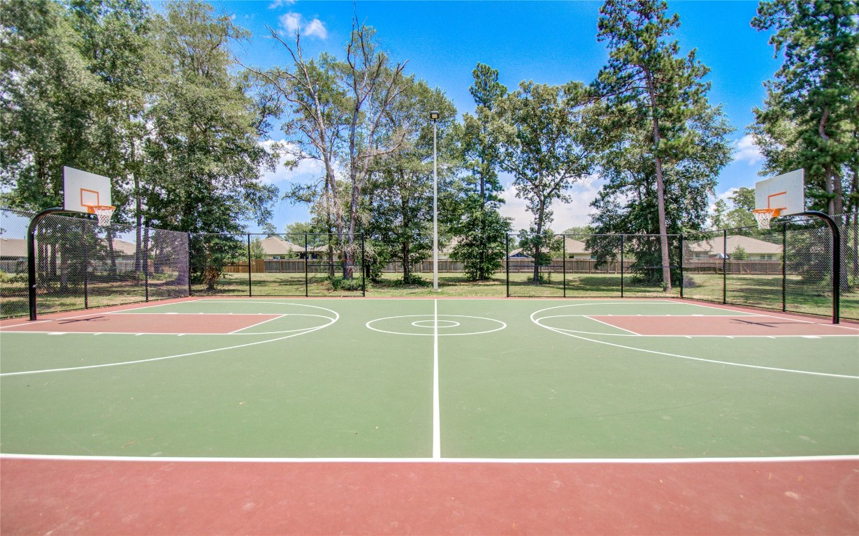 3620 Cub Drive Conroe, TX 77301 - Photo 49 of 49 a view of a tennis court