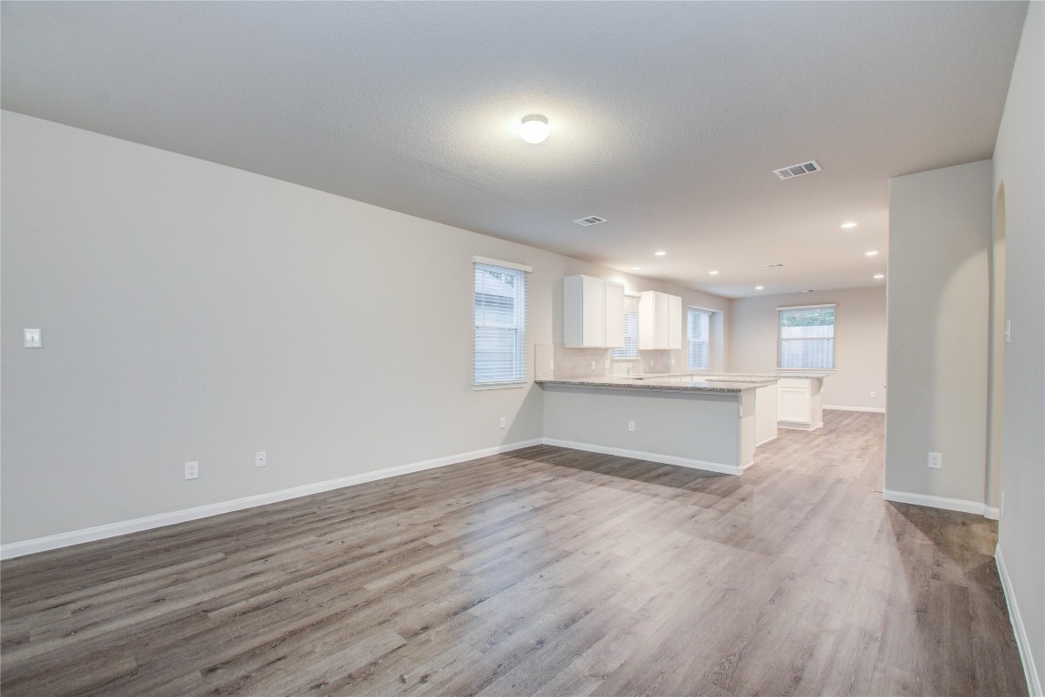 3620 Cub Drive Conroe, TX 77301 - Photo 6 of 49 a view of kitchen cabinet and microwave