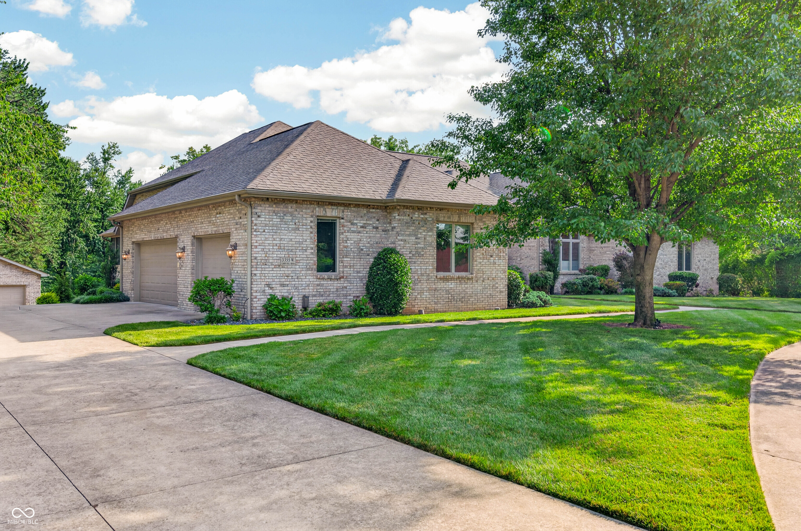 3355 West Carr Hill Road Columbus, IN 47201 - Photo 2 of 59