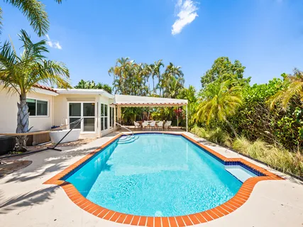 $814,900 | 1521 Northeast 40th Court, Oakland Park, FL 33334