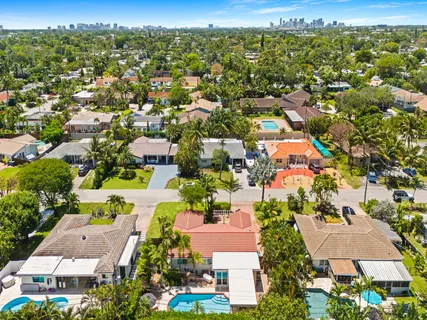 $814,900 | 1521 Northeast 40th Court, Oakland Park, FL 33334