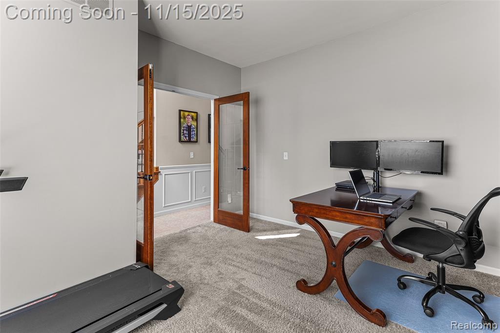 2914 Hartline Drive Rochester Hills, MI 48309 - Photo 7 of 43