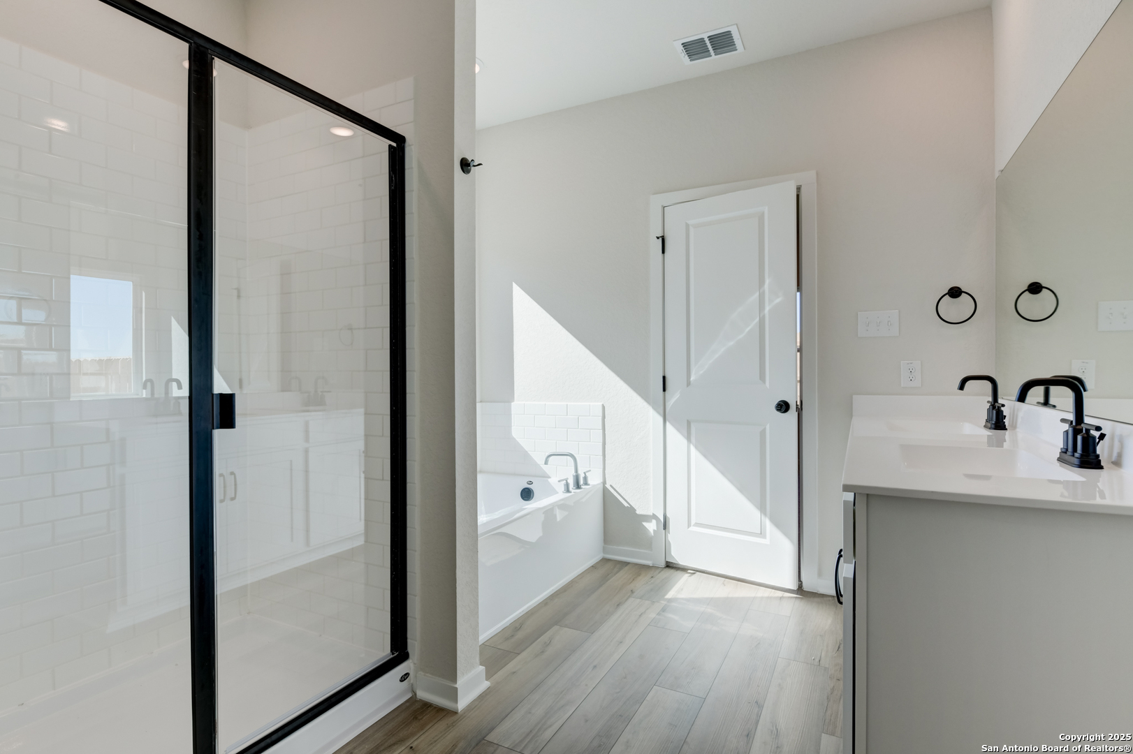 153 Beveridge Road Seguin, TX 78155 - Photo 21 of 35