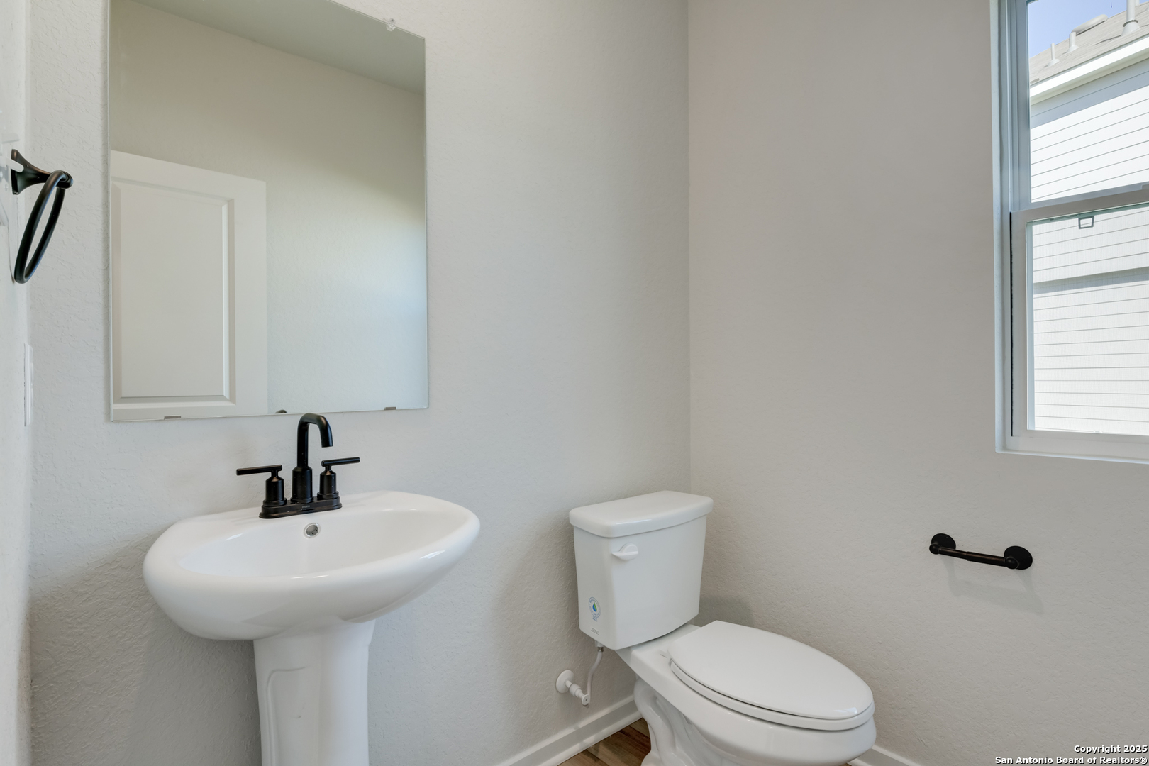 153 Beveridge Road Seguin, TX 78155 - Photo 32 of 35