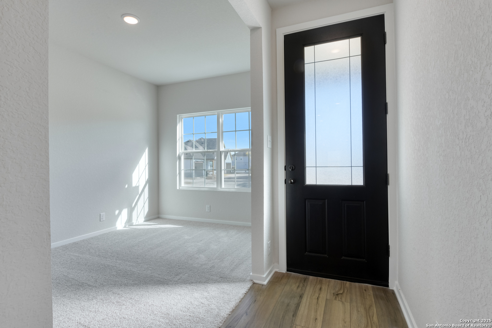 153 Beveridge Road Seguin, TX 78155 - Photo 7 of 35