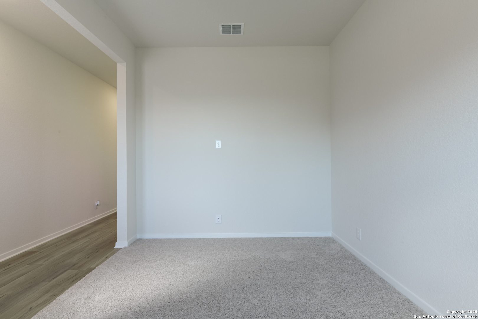 153 Beveridge Road Seguin, TX 78155 - Photo 9 of 35