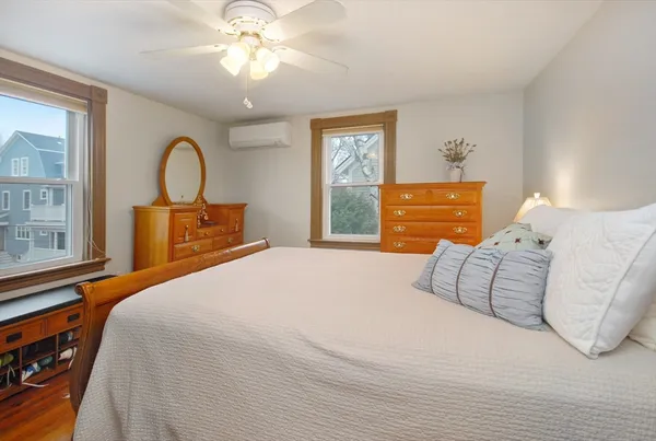 $995,000 | 12-14 Willow Street, Concord, MA 01742