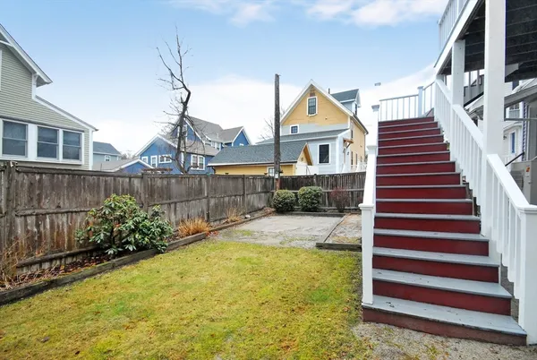 $995,000 | 12-14 Willow Street, Concord, MA 01742