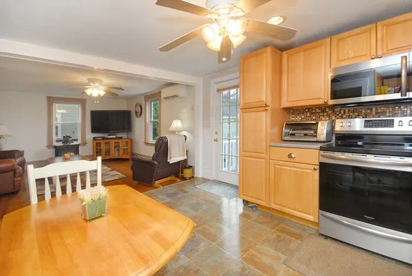 $995,000 | 12-14 Willow Street, Concord, MA 01742