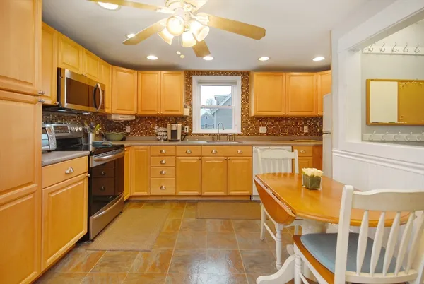 $995,000 | 12-14 Willow Street, Concord, MA 01742