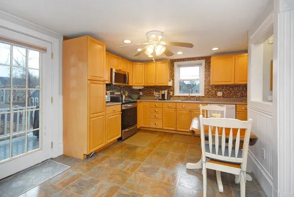 $995,000 | 12-14 Willow Street, Concord, MA 01742
