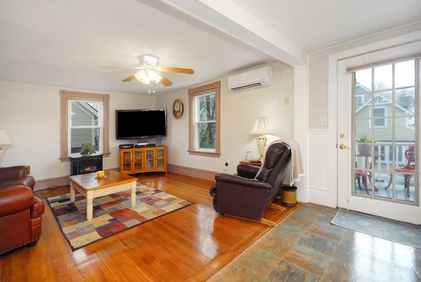 $995,000 | 12-14 Willow Street, Concord, MA 01742