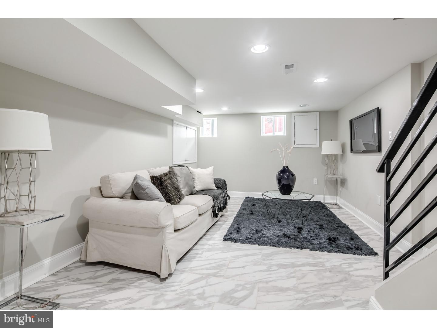 2045 Wilder Street Philadelphia, PA 19146 - Photo 11 of 20