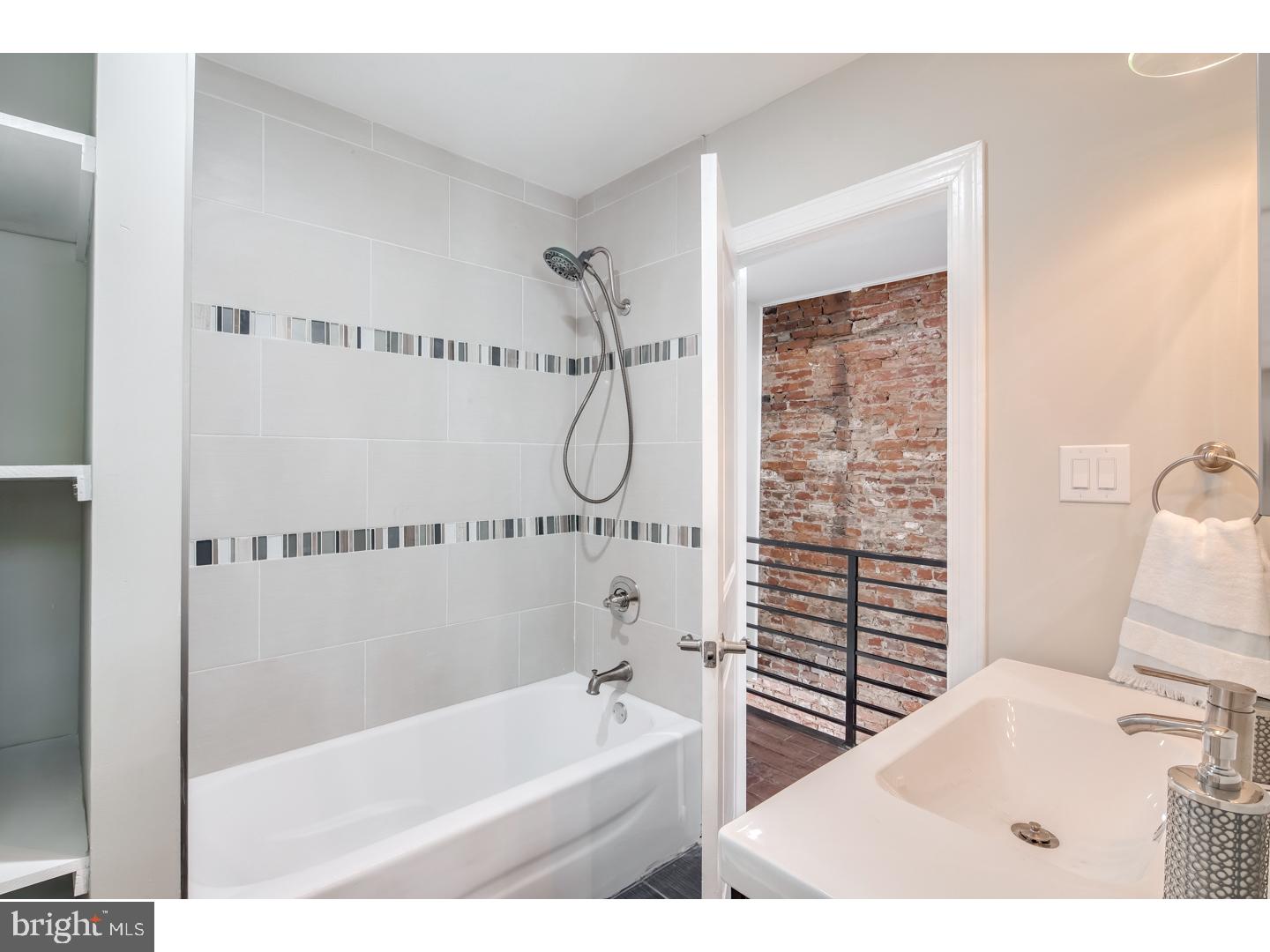 2045 Wilder Street Philadelphia, PA 19146 - Photo 17 of 20