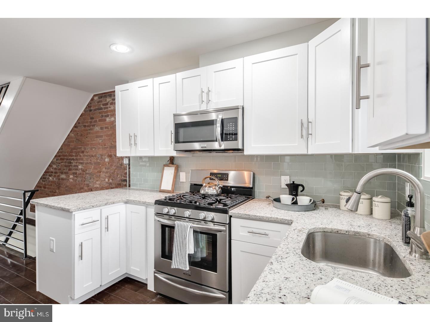 2045 Wilder Street Philadelphia, PA 19146 - Photo 8 of 20