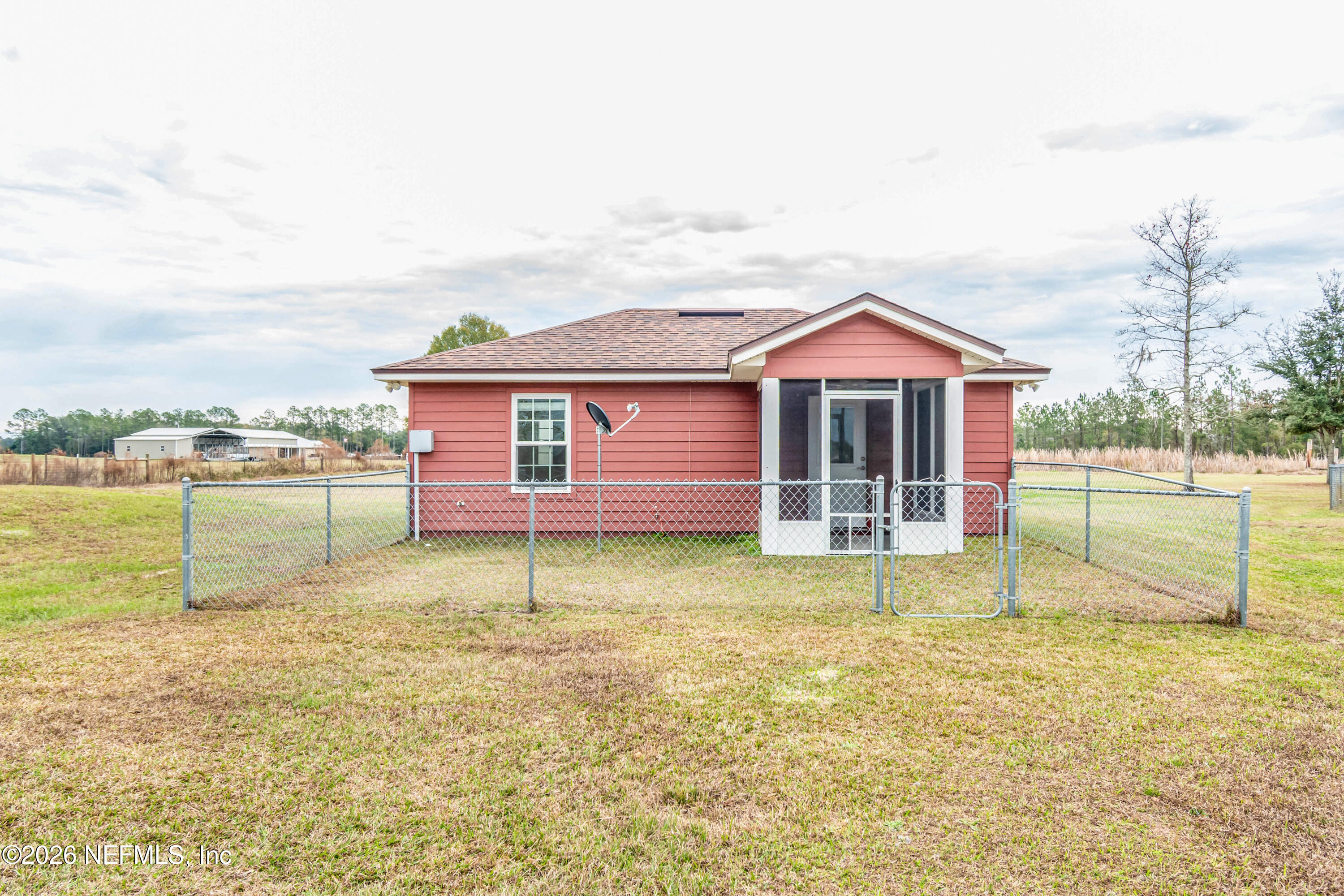 18100 Crews Road Glen St. Mary, FL 32040 - Photo 62 of 86 Guest houseBack yard fenced