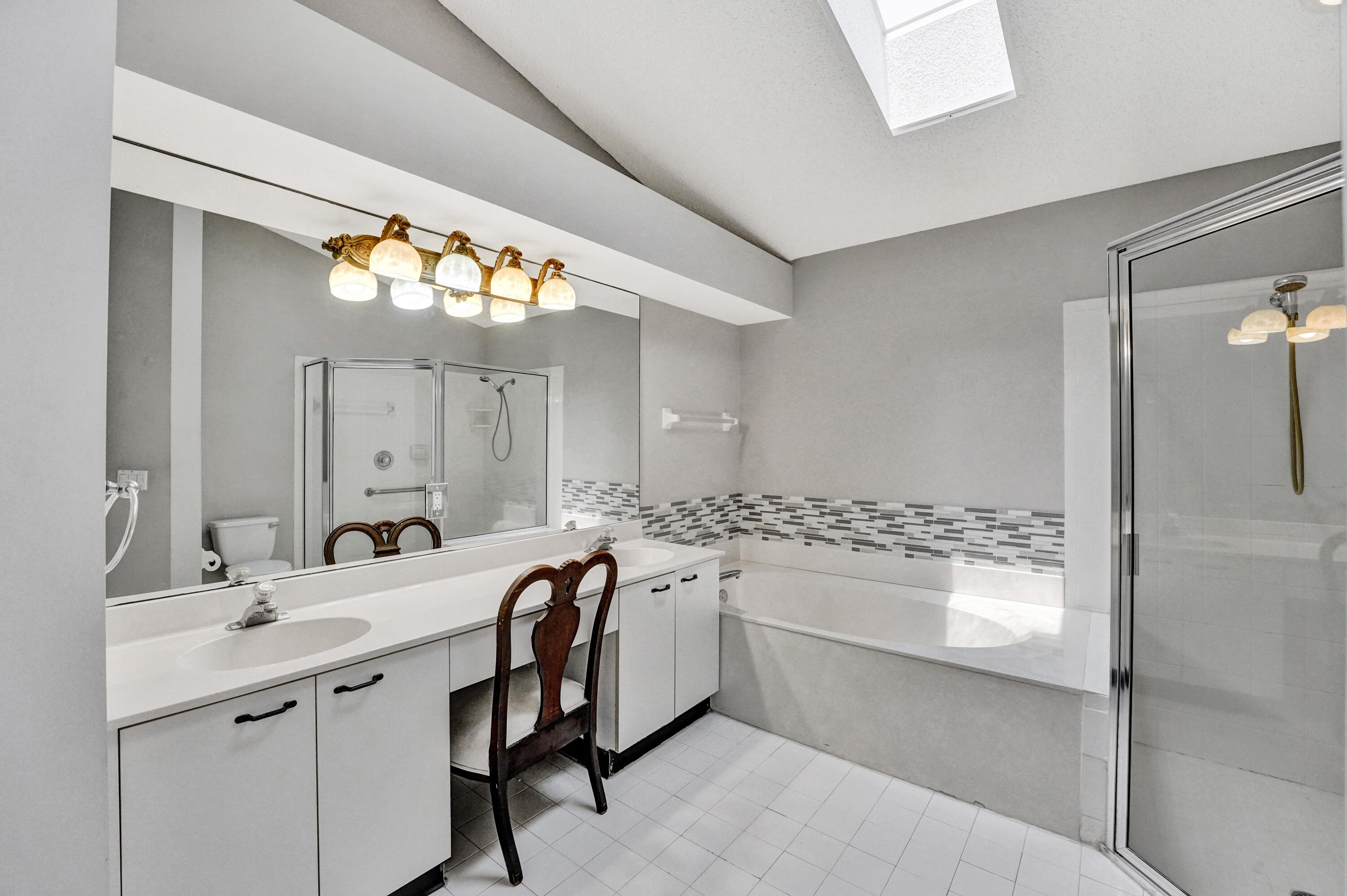 11066 Springbrook Circle Boynton Beach, FL 33437 - Photo 22 of 40 Master Bath