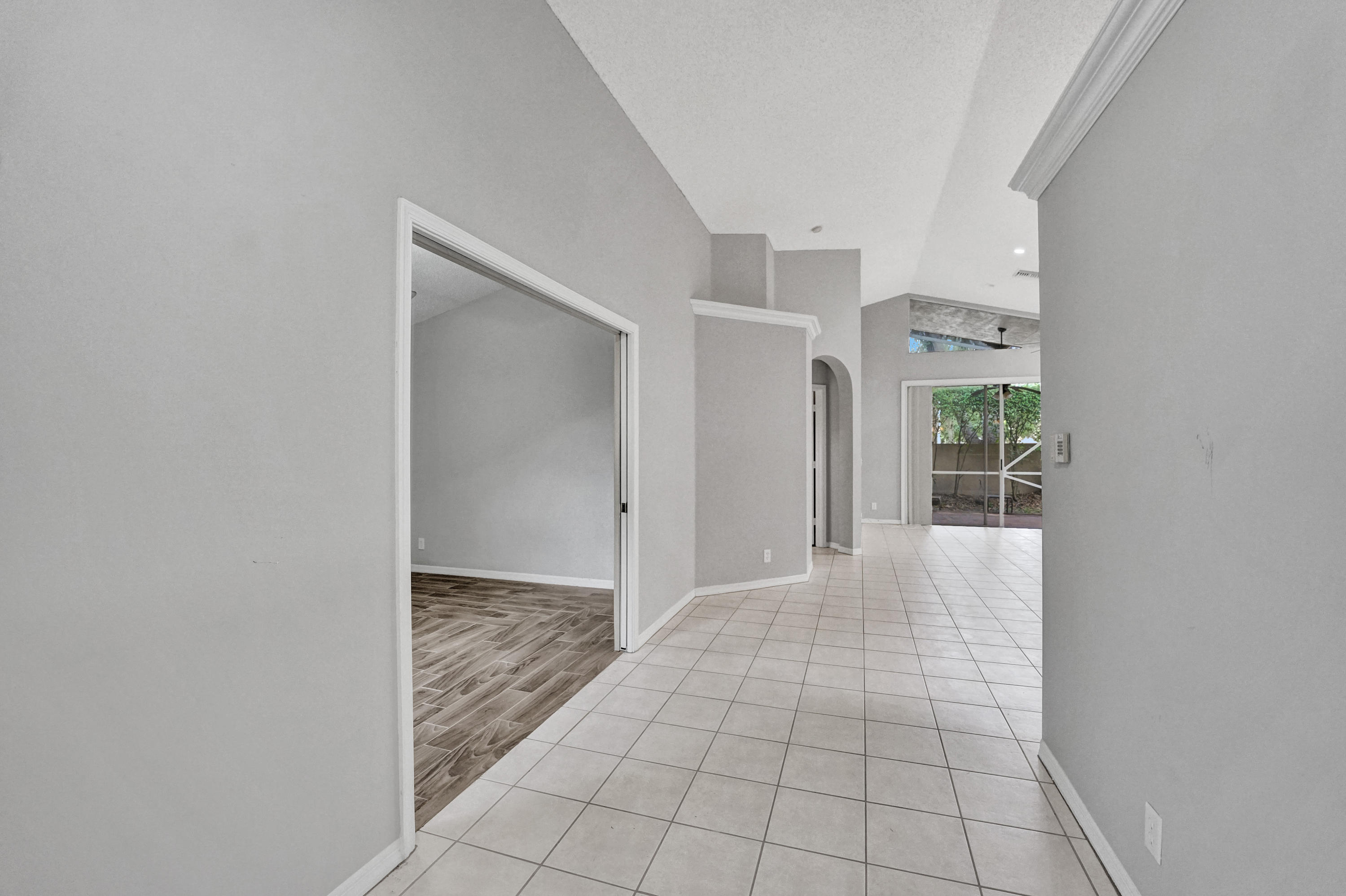 11066 Springbrook Circle Boynton Beach, FL 33437 - Photo 3 of 40 Foyer