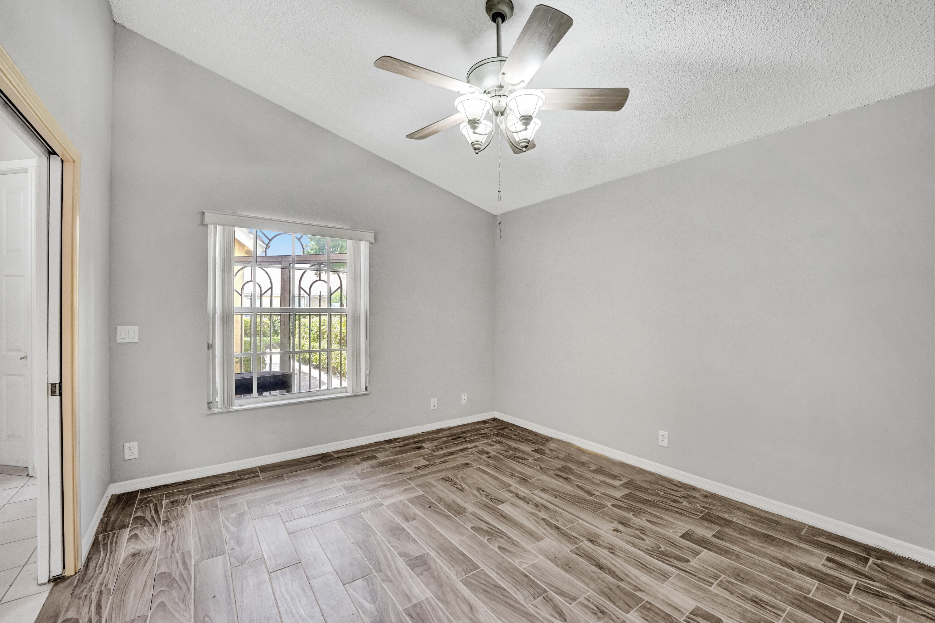 11066 Springbrook Circle Boynton Beach, FL 33437 - Photo 32 of 40 3rd Bdrm