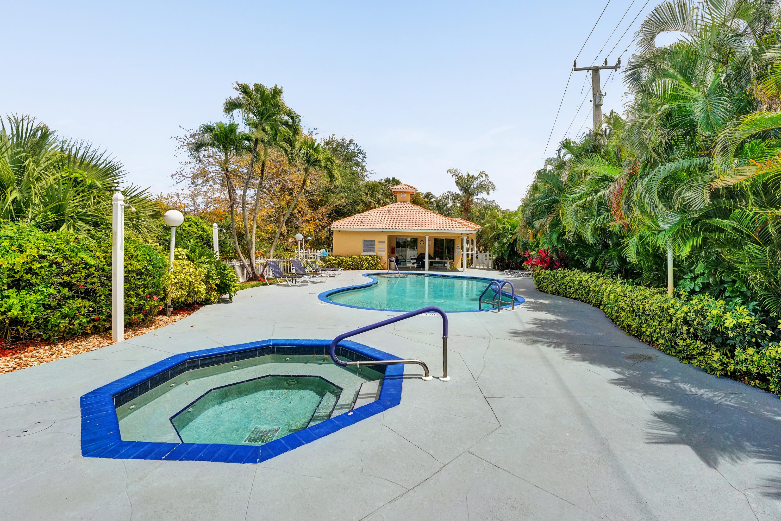 11066 Springbrook Circle Boynton Beach, FL 33437 - Photo 37 of 40 Pool