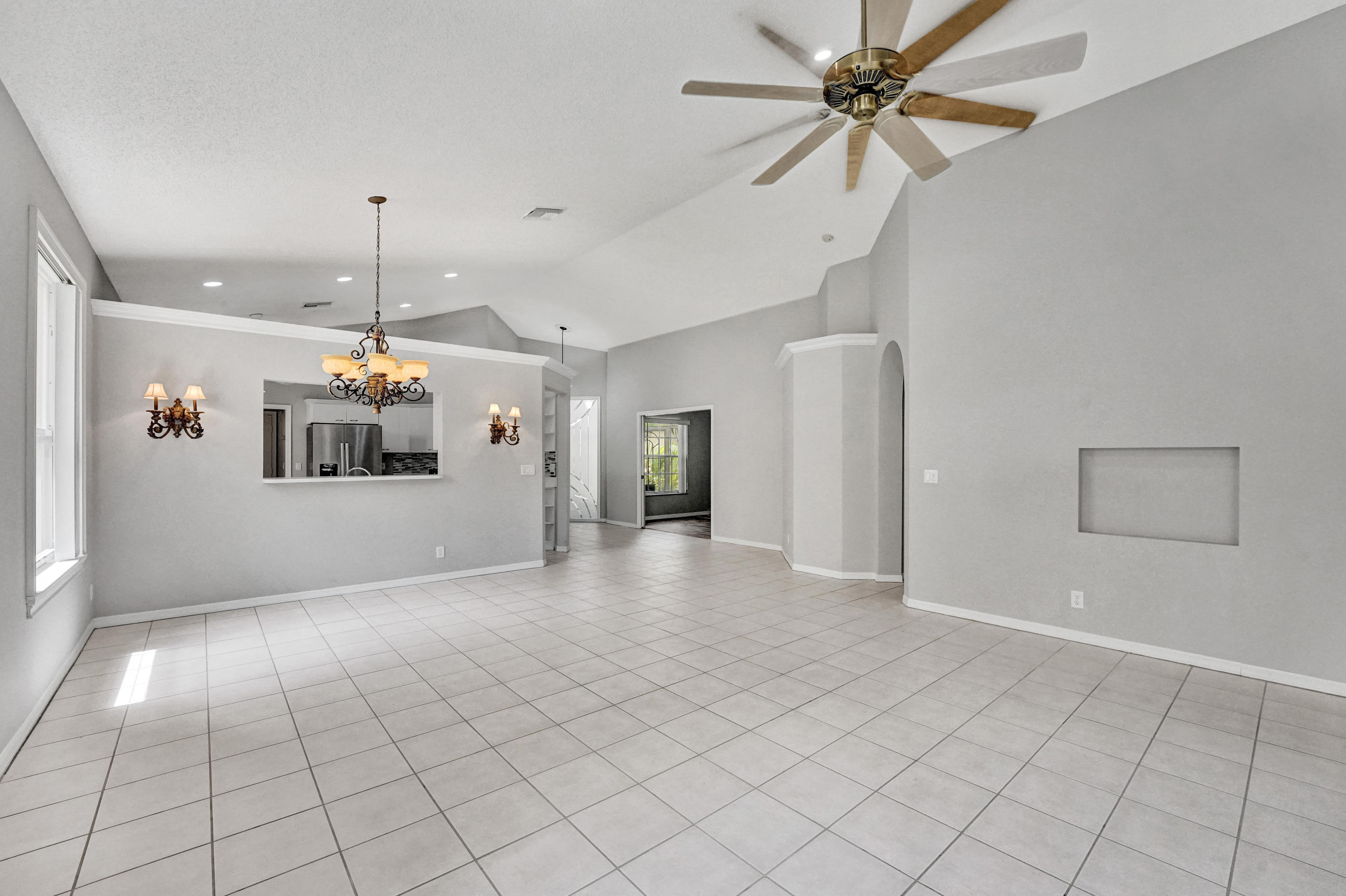 11066 Springbrook Circle Boynton Beach, FL 33437 - Photo 8 of 40 Great Room