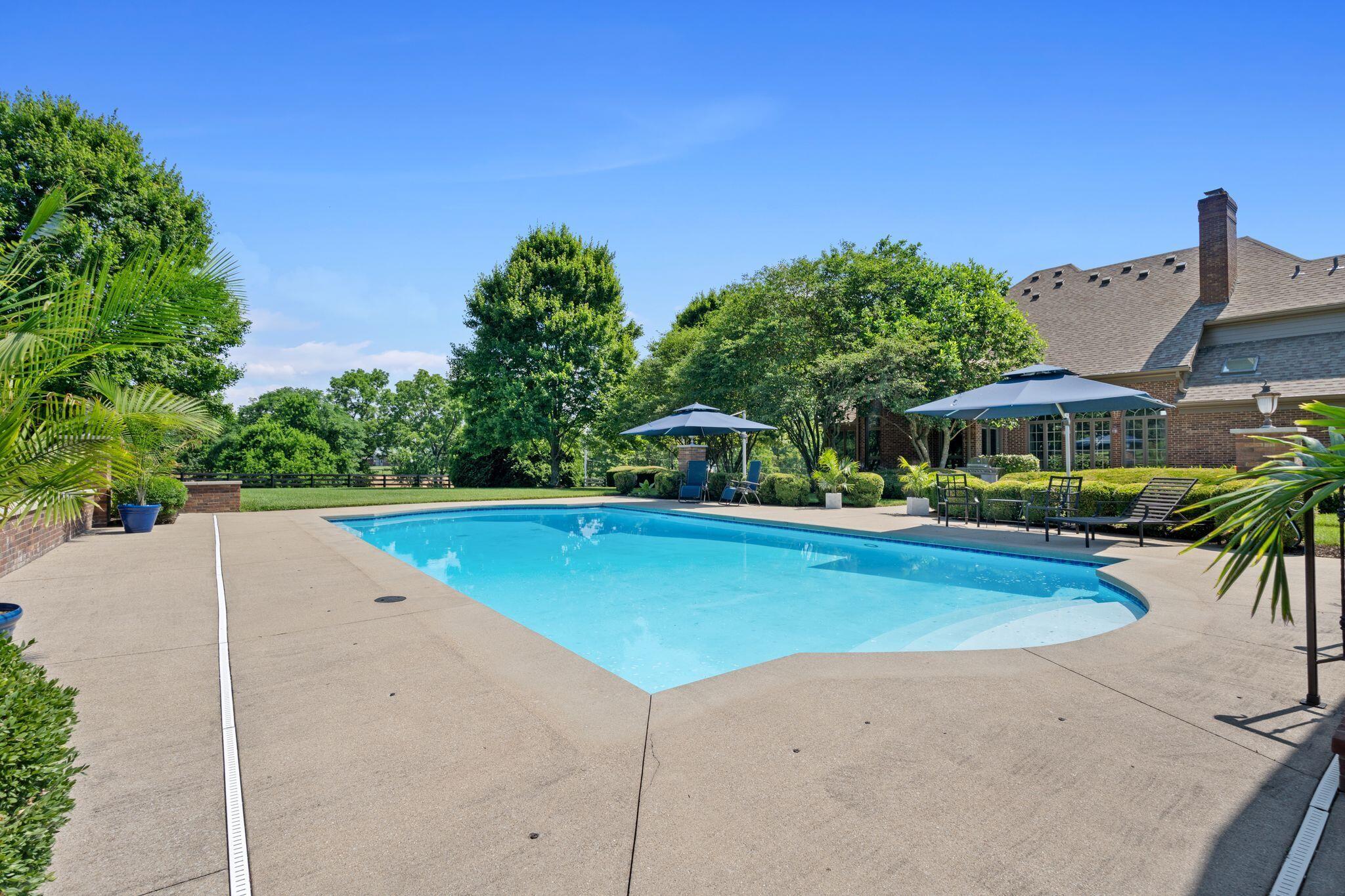 3905 North Cleveland Road Lexington, KY 40516 - Photo 133 of 188 172_F2008731