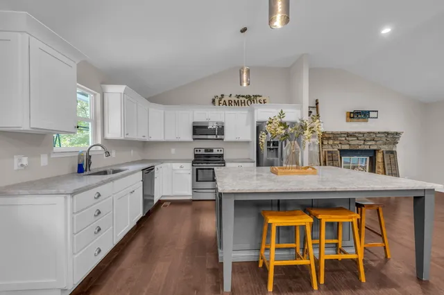 $348,500 | 140 Ault Drive, Rocky Face, GA 30740