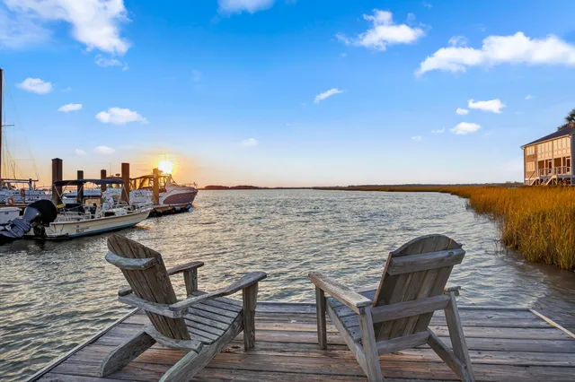 $590,000 | 13 West Mariners Cay Drive, Folly Beach, SC 29439