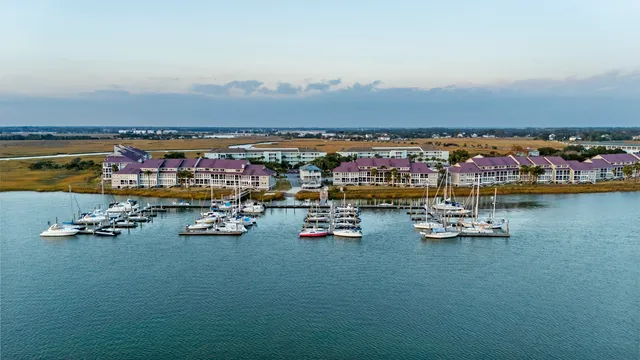 $590,000 | 13 West Mariners Cay Drive, Folly Beach, SC 29439