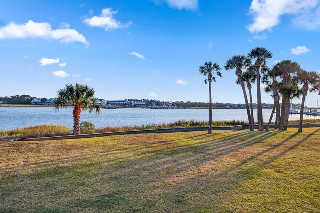 $590,000 | 13 West Mariners Cay Drive, Folly Beach, SC 29439
