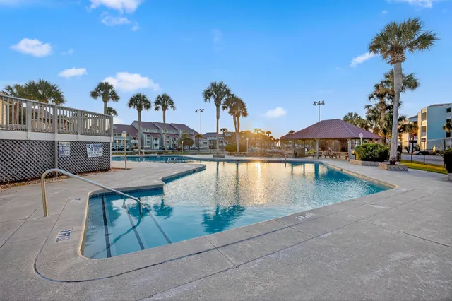 $590,000 | 13 West Mariners Cay Drive, Folly Beach, SC 29439