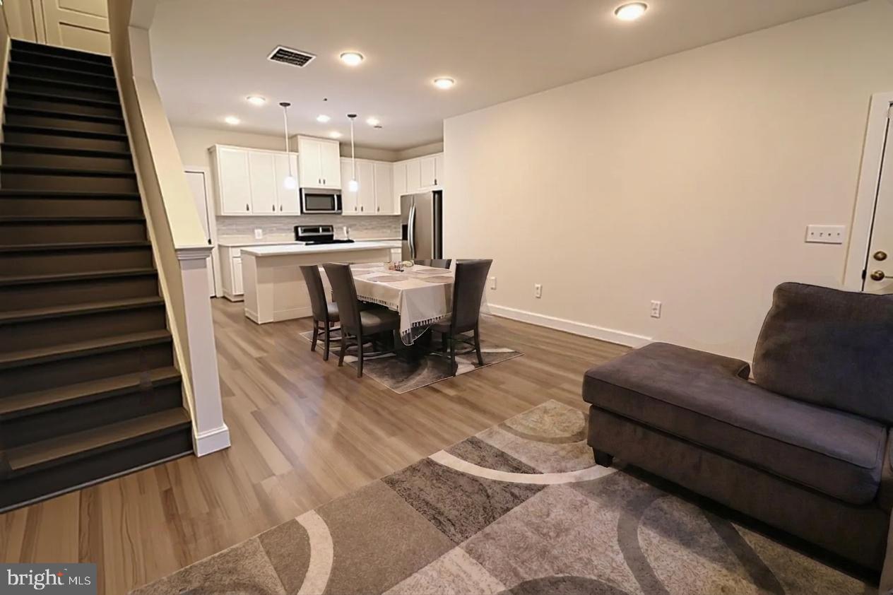12854 Cloverleaf Center Drive, Unit 165E Germantown, MD 20874 - Photo 10 of 51