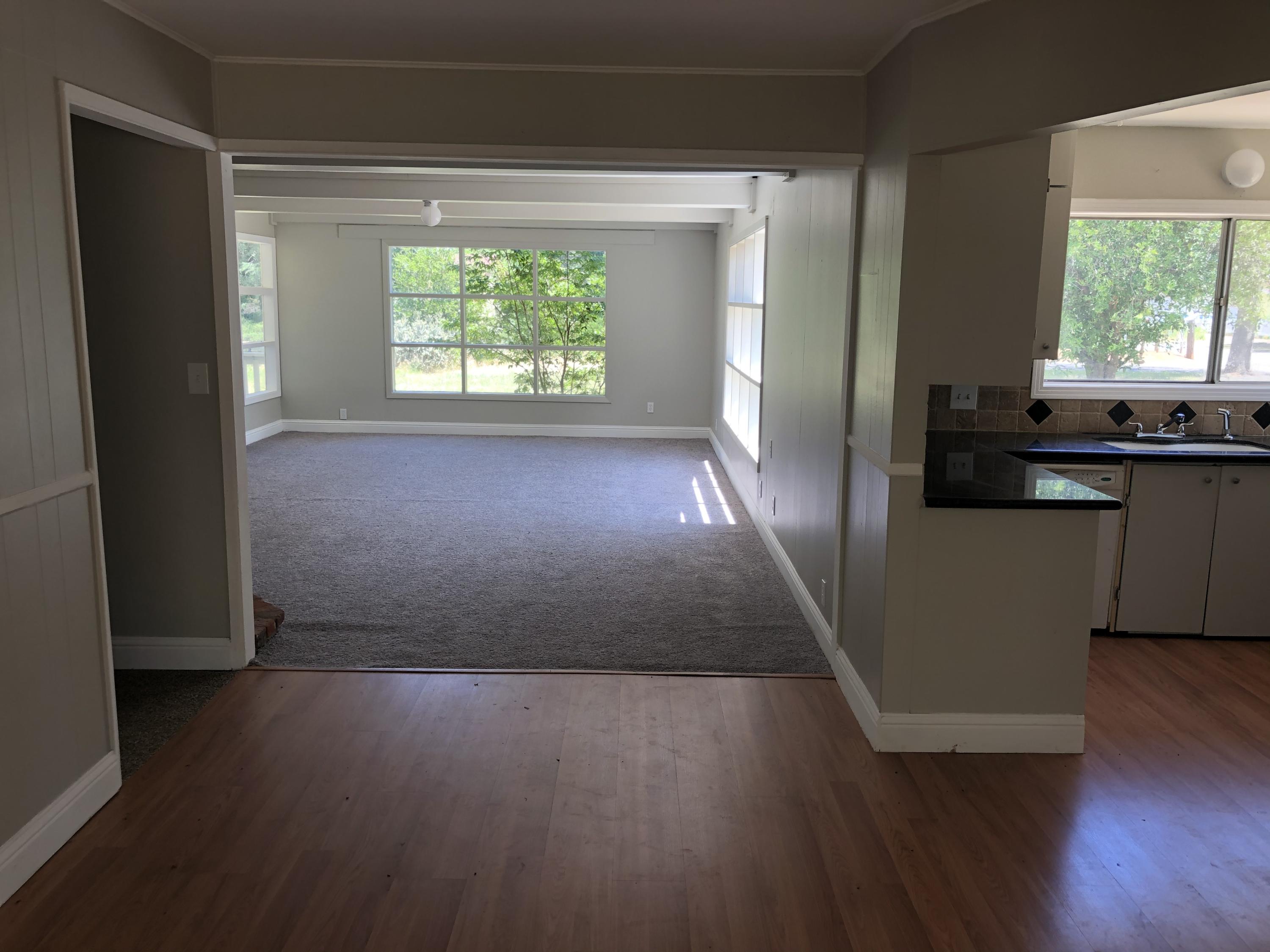 3020 Montgomery Road Red Bluff, CA 96080 - Photo 14 of 41 dining/living