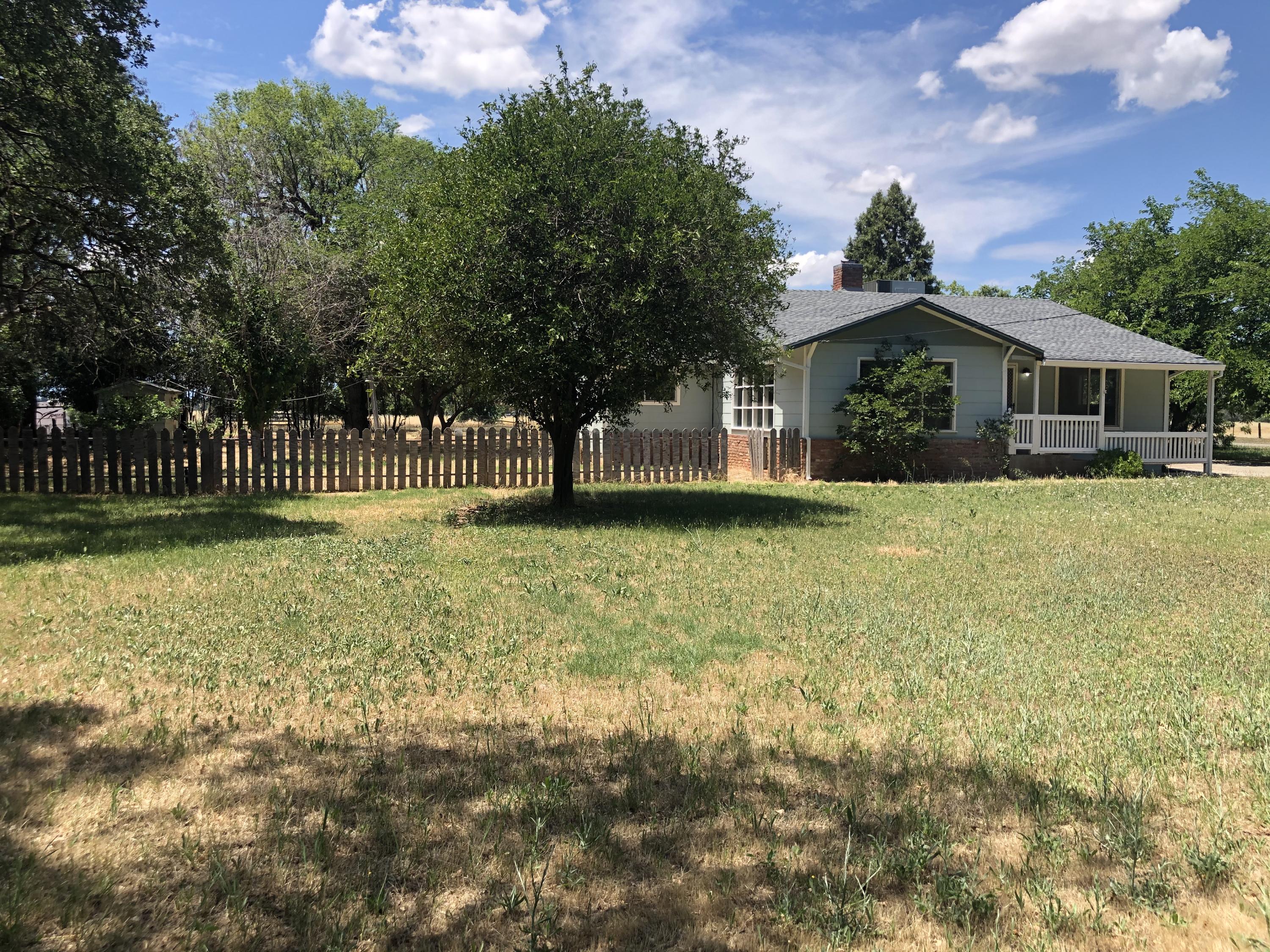3020 Montgomery Road Red Bluff, CA 96080 - Photo 2 of 41 front yard