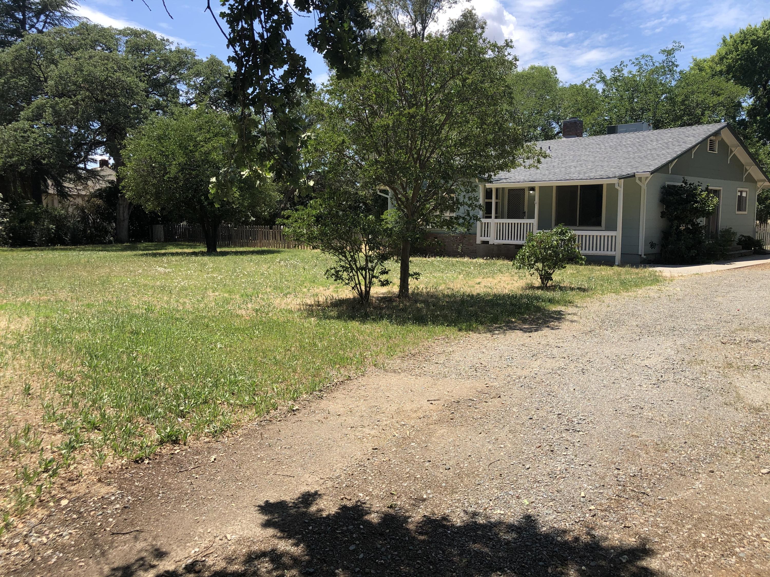 3020 Montgomery Road Red Bluff, CA 96080 - Photo 4 of 41 front