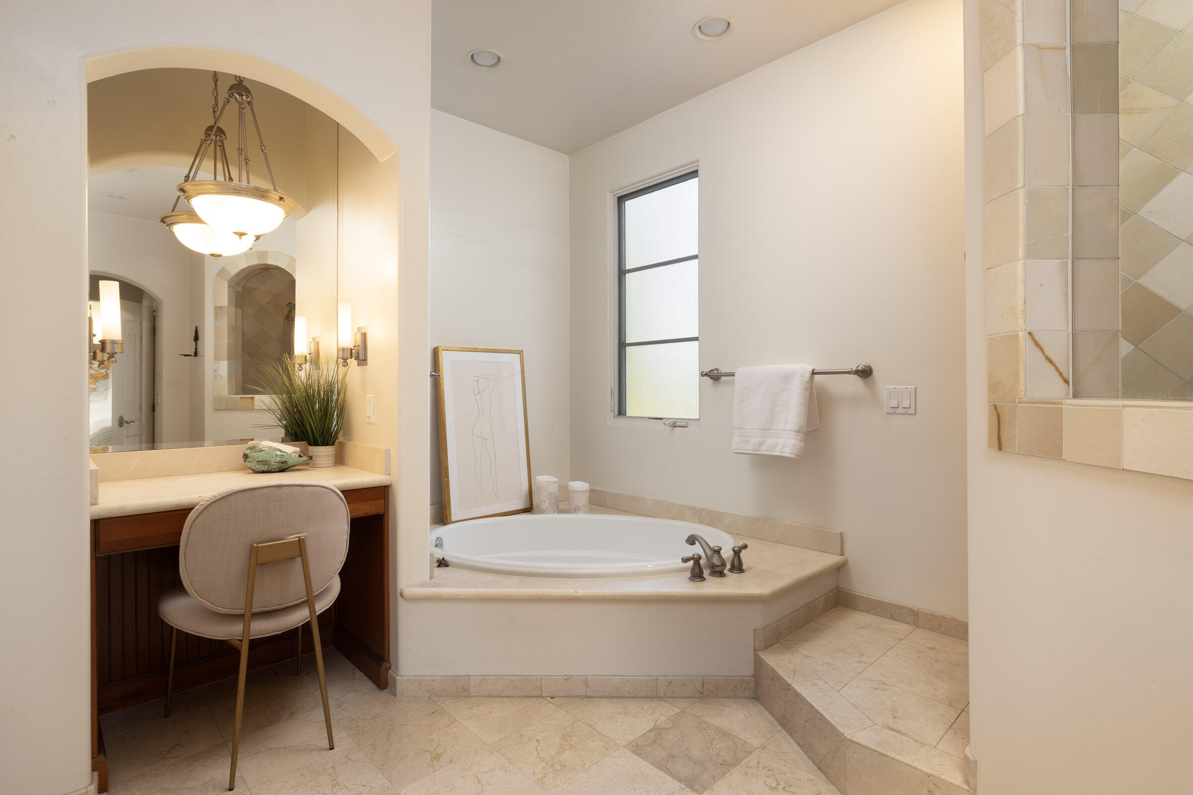 4386 Modoc Road Santa Barbara, CA 93110 - Photo 16 of 25 16_4386 Modoc_0024